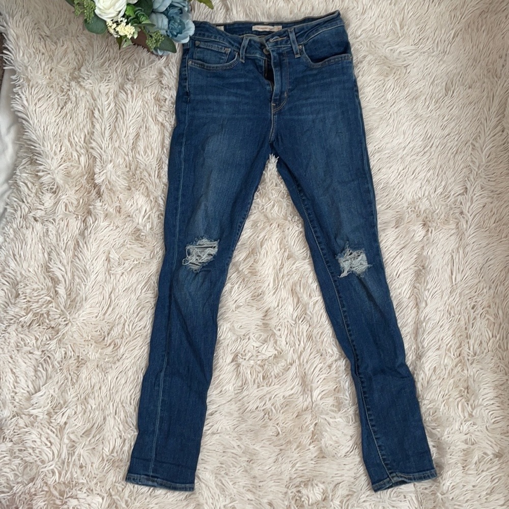 Levi’s 721 size 27 high rise skinny’s